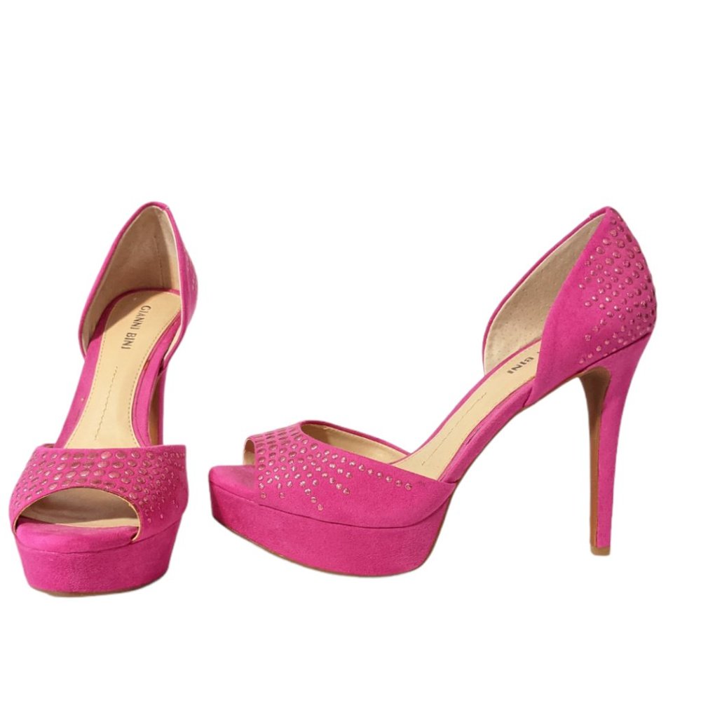 New Pink Suede Gianni Bini Heels